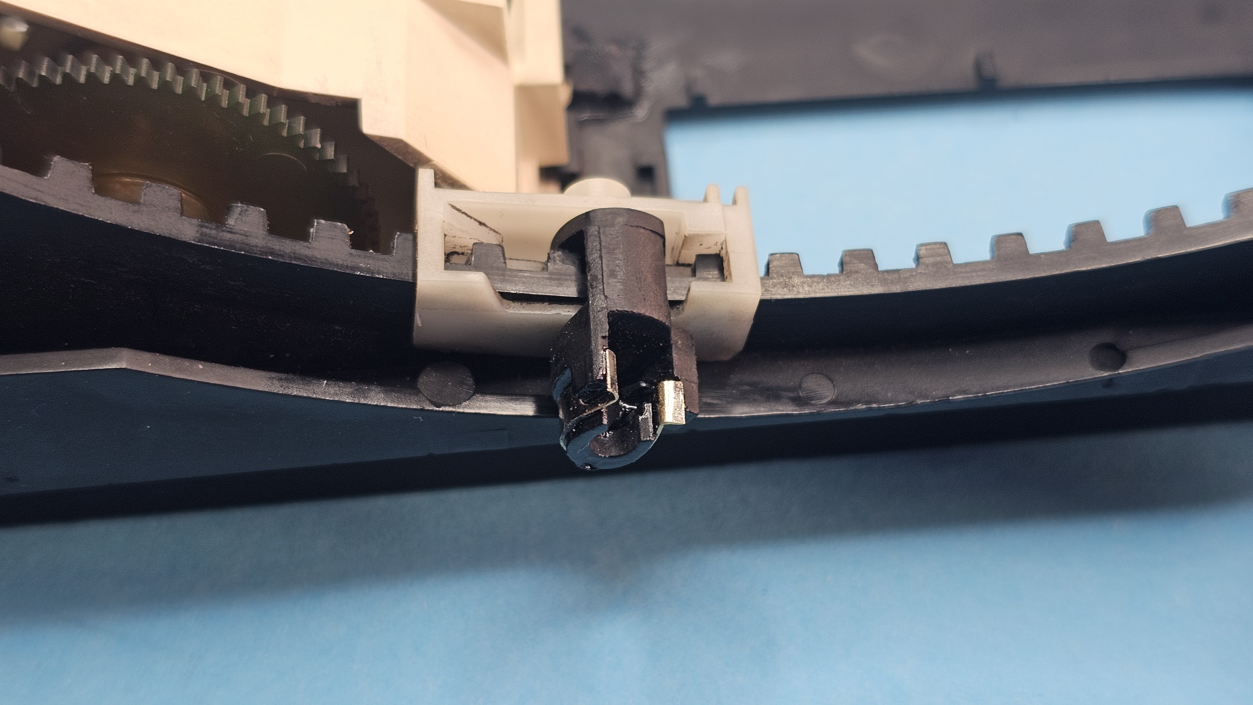 Neu aufgebaute Wählhebelblende E31 *gebrauchtTeil*